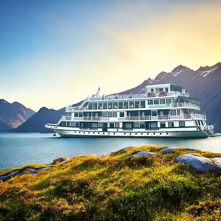 Arcady Boutique Cruise Hotell Ha Long Eksteriør bilde