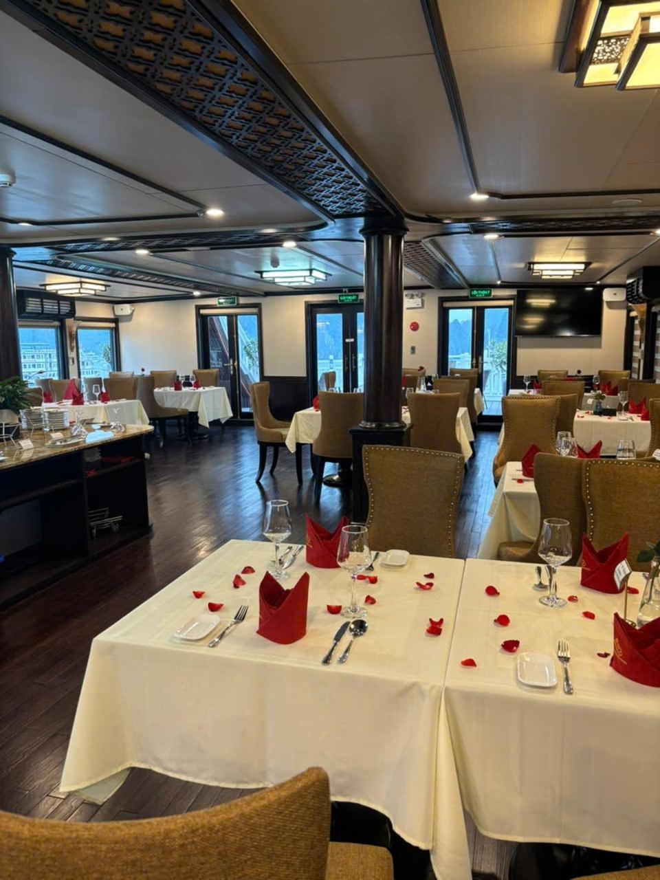 Arcady Boutique Cruise Hotell Ha Long Eksteriør bilde